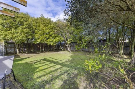 Photo of property in 22 Kingswood Street, Takaro, Palmerston North, 4412