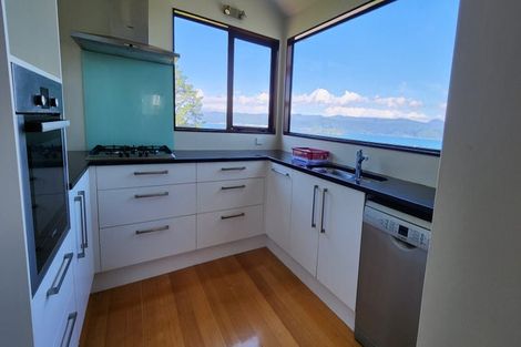 Photo of property in 52 Homebush Road, Khandallah, Wellington, 6035