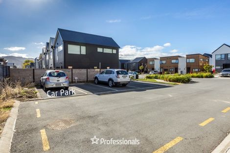 Photo of property in 2 Dahl Drive, Wallaceville, Upper Hutt, 5018