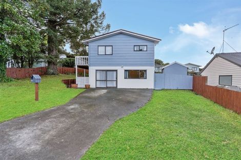 Photo of property in 96 Athena Drive, Totara Vale, Auckland, 0629