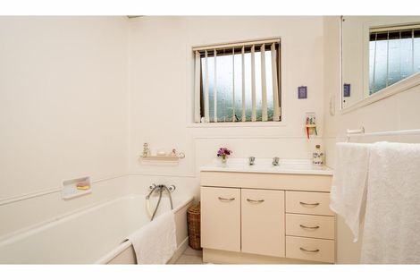 Photo of property in 24 Widmore Drive, Massey, Auckland, 0614