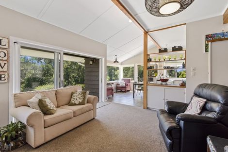 Photo of property in 1a Dysart Lane, Kumeu, 0891