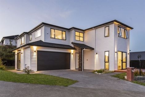 Photo of property in 1 Tirohanga Crescent, Stanmore Bay, Whangaparaoa, 0932