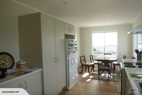 Photo of property in 47 Redwood Avenue, Tawa, Wellington, 5028