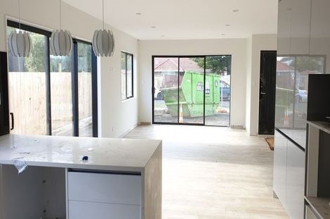 Photo of property in 2b Bunnythorpe Road, Papakura, 2110