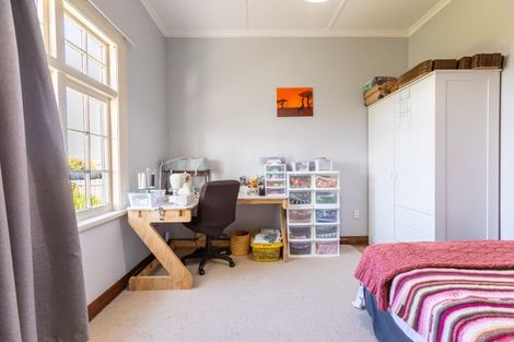 Photo of property in 41 Burns Street, Dannevirke, 4930