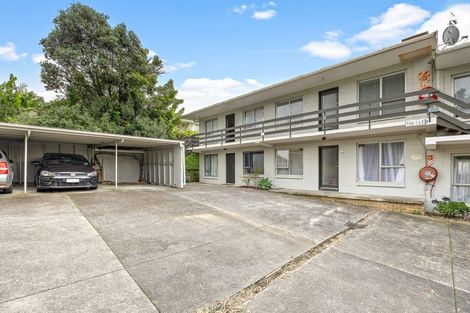 Photo of property in 2/46 School Road, Morningside, Auckland, 1021