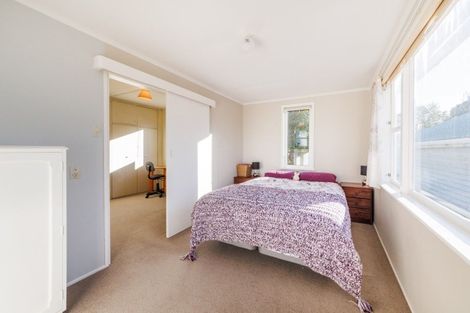 Photo of property in 2 Signal Street, Marton, 4710