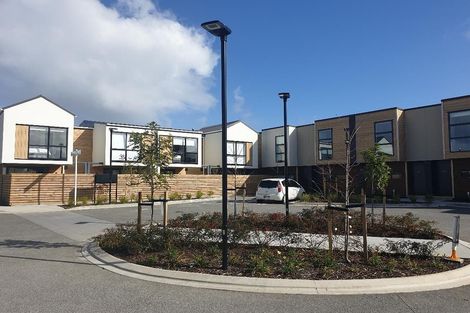 Photo of property in 2/18 Parson Lane, Papatoetoe, Auckland, 2025