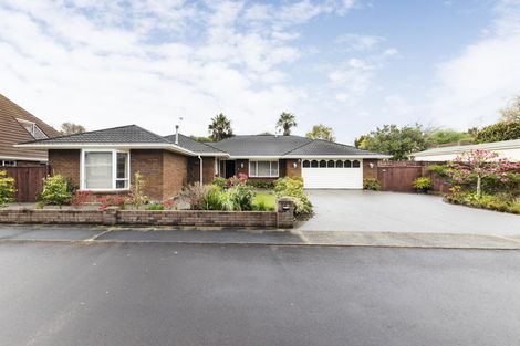 Photo of property in 4 Jensen Court, Hokowhitu, Palmerston North, 4410