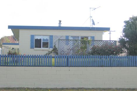 Photo of property in 301 Linton Crescent, Whangamata, 3620