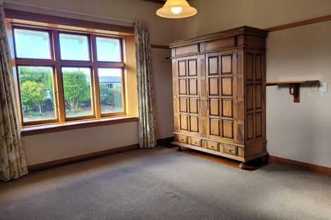 Photo of property in 12 Garrison Street, Carterton, 5713