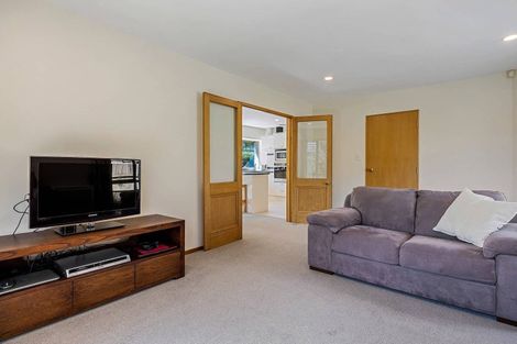 Photo of property in 2/43 Claridges Road, Casebrook, Christchurch, 8051