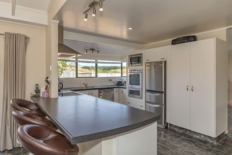 Photo of property in 24 Arataki Grove, Waitarere Beach, Levin, 5510