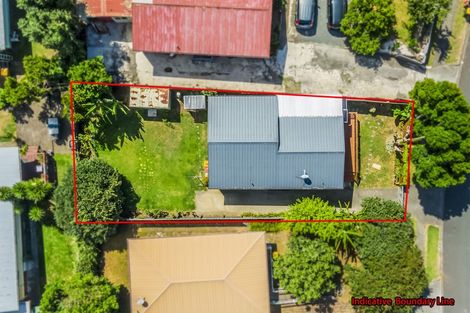 Photo of property in 2/16 Barneys Farm Road, Clendon Park, Auckland, 2103