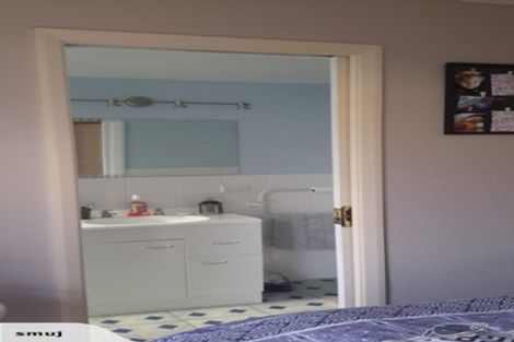 Photo of property in 16 Collins Drive, Waikuku Beach, 7402