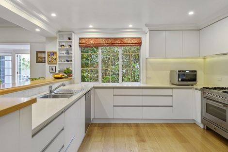 Photo of property in 38 Waiwetu Street, Fendalton, Christchurch, 8052