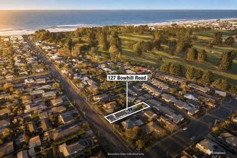 Photo of property in 127 Bowhill Road, New Brighton, Christchurch, 8083