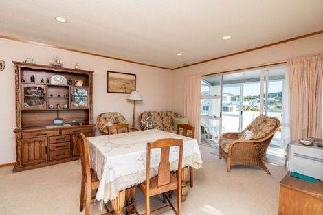 Photo of property in 8 Merehai Place, Snells Beach, 0920