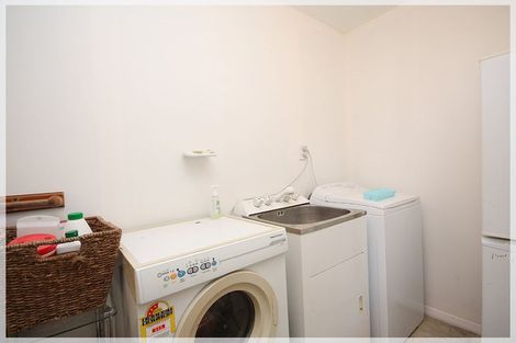 Photo of property in 31 Nelson Street, Foxton Beach, Foxton, 4815