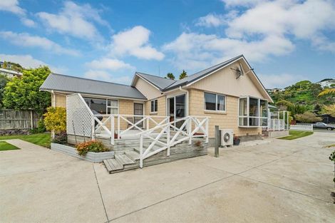 Photo of property in 9 Soleares Avenue, Mount Pleasant, Christchurch, 8081