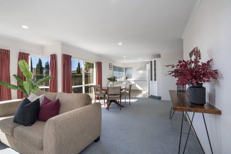 Photo of property in 36 Bell Common Close, Bethlehem, Tauranga, 3110