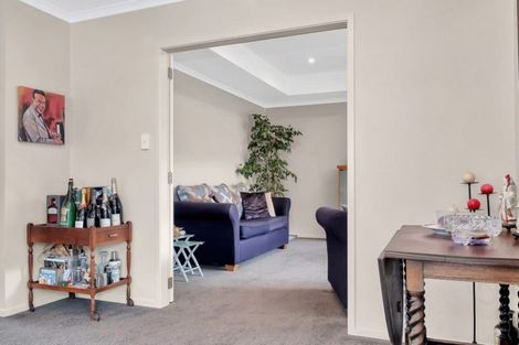 Photo of property in 24 Butterworth Crescent, Papamoa Beach, Papamoa, 3118