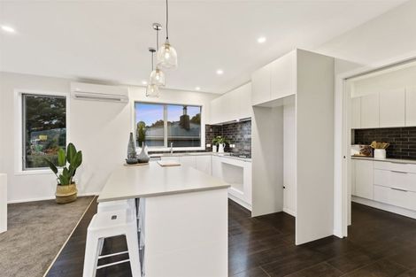 Photo of property in 87 Saint Andrews Road, Plimmerton, Porirua, 5026