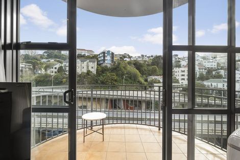 Photo of property in Atrium Towers, 5p/154 The Terrace, Wellington Central, Wellington, 6011