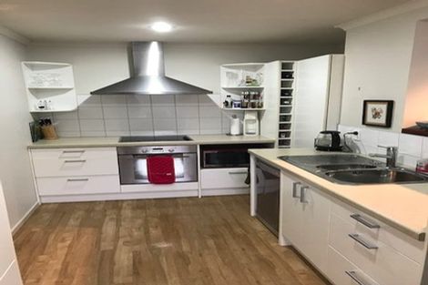 Photo of property in Onslow Heights, 17e Onslow Road, Khandallah, Wellington, 6035