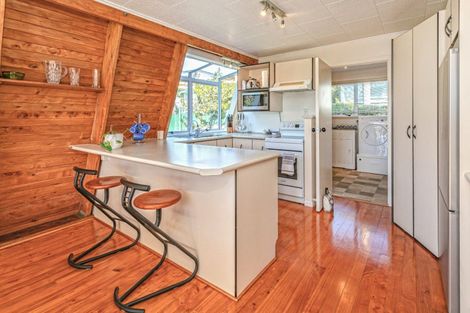 Photo of property in 120 Onemana Drive, Onemana, Whangamata, 3691