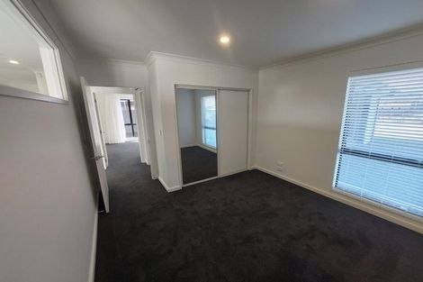 Photo of property in 21 Irvines Track, Halswell, Christchurch, 8025