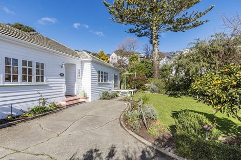 Photo of property in 15 Streatlam Crescent, Strathmore Park, Wellington, 6022