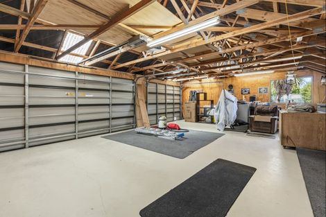 Photo of property in 117 Riverbank Road, Wanaka, 9382