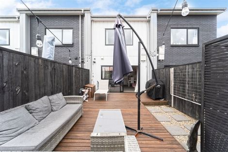 Photo of property in 25 Konoba Avenue, Kumeu, 0810
