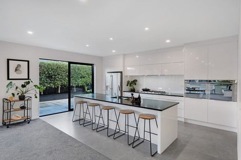 Photo of property in 26 Papa Orchard Drive, Kumeu, 0810