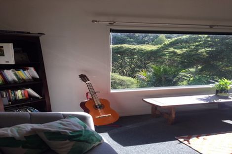 Photo of property in 41 Warner Park Avenue, Laingholm, Auckland, 0604