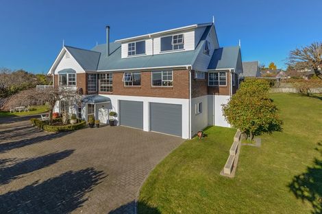 Photo of property in 8 Kapua Place, Taupo, 3330