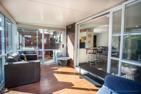 Photo of property in 292a Wainoni Road, Avondale, Christchurch, 8061