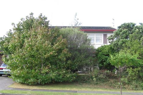 Photo of property in 82 Prince Regent Drive, Half Moon Bay, Auckland, 2012