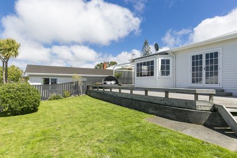 Photo of property in 6 Raumati Terrace, Khandallah, Wellington, 6035