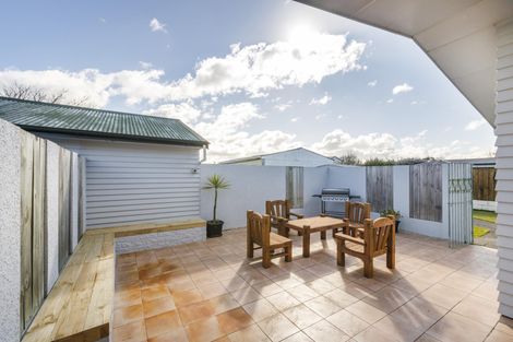 Photo of property in 7 Chester Crescent, West End, Palmerston North, 4410