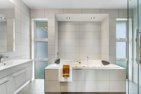 Photo of property in 497 Whitford Road, Whitford, Howick, 2571