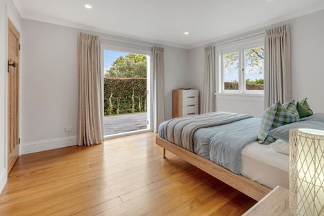 Photo of property in 17 Griggs Road, Whitford, Howick, 2571