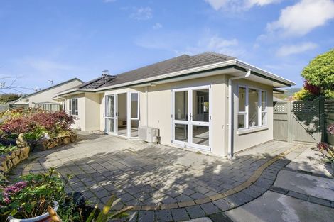 Photo of property in 18 Millwood Place, Silverstream, Upper Hutt, 5019