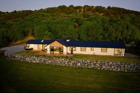 Photo of property in 5 Ingles Drive, Kaikoura Flat, Kaikoura, 7371