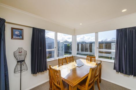 Photo of property in 7 Chester Crescent, West End, Palmerston North, 4410