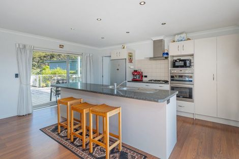 Photo of property in 16 Ohuka Place, Whitianga, 3510