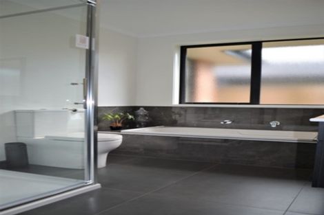 Photo of property in 2 Flaxmill Way, Papamoa, 3118