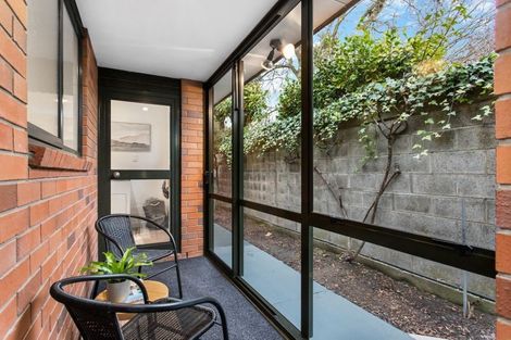 Photo of property in 2/12 Gleneagles Terrace, Ilam, Christchurch, 8053